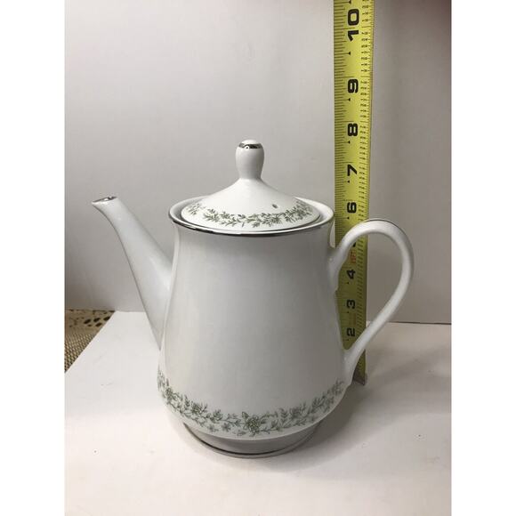 Mikasa White and Green Teapot - Picture 6 of 7